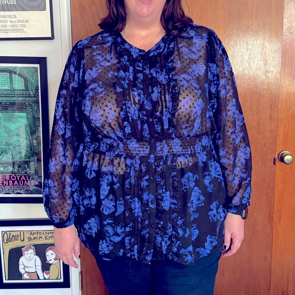 Torrid 6X, 6 Swiss dot chiffon floral long sleeve peplum top.